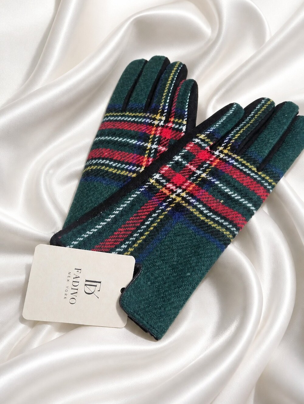 New Winter Fashion Green Plaid Gloves with Smart Touch